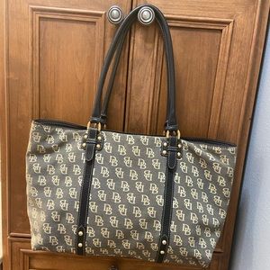 Dooney & Bourke canvas Bag
